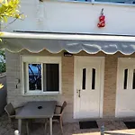 Rian Guest House